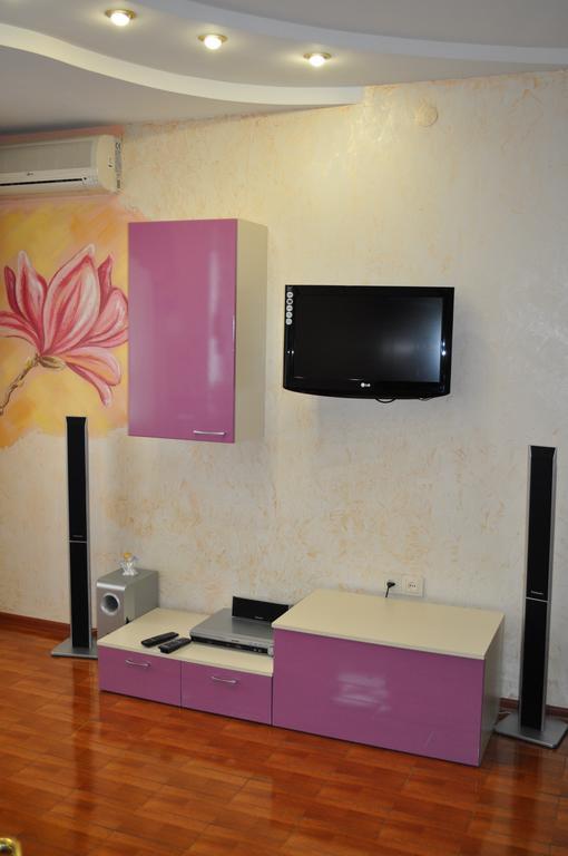 Apartment On Oleksandra Polia Avenue 110 Dnipro Eksteriør billede